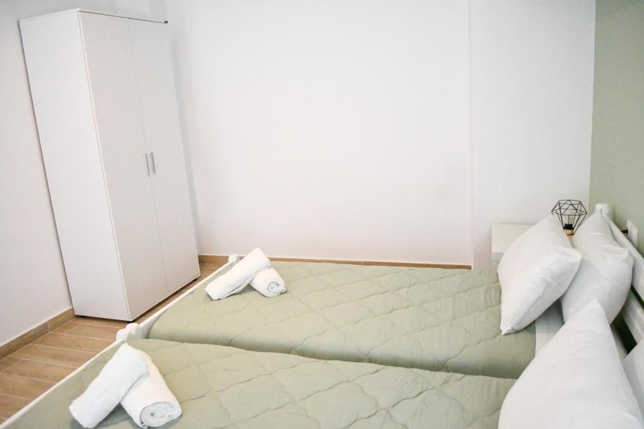 Beach Holiday Homes Ретимно Экстерьер фото